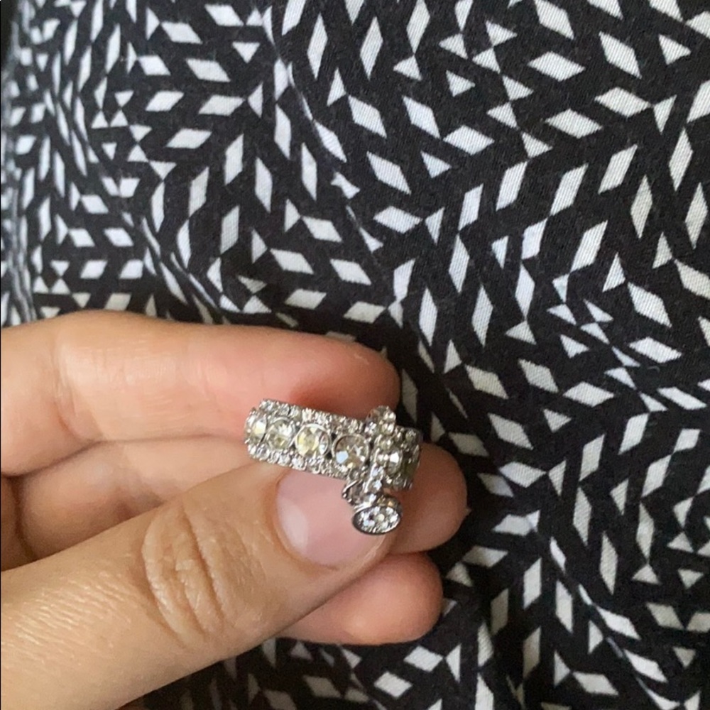 NWT  Silver Color Crystal Ring For Woman - Picture 4 of 6